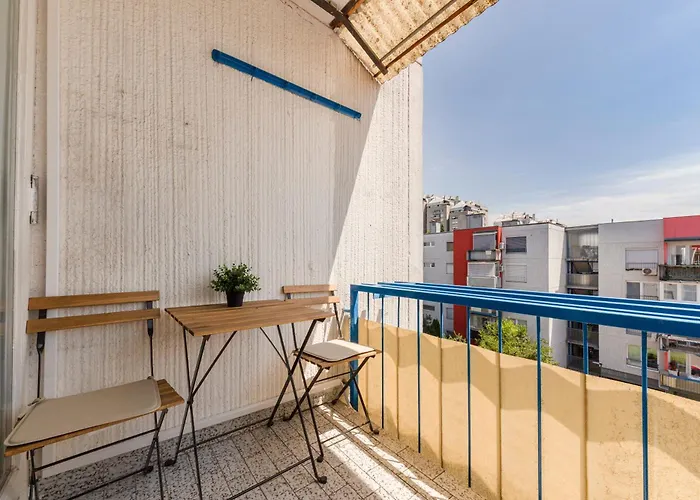 Cosy And Bright Апартаменты *