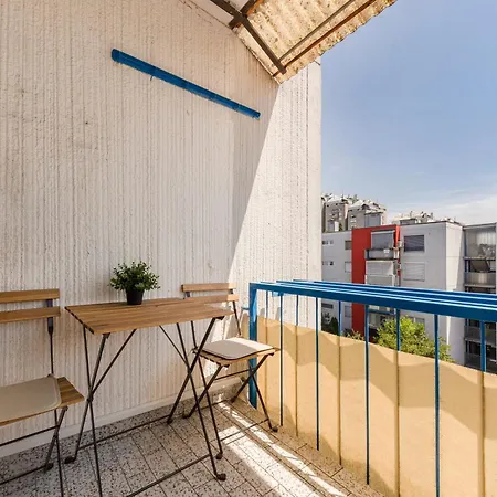 Cosy And Bright アパート *